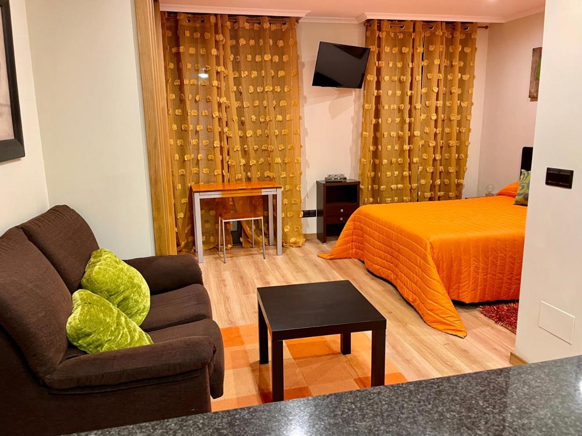 Apartamentos Ronda Vigo Esterno foto