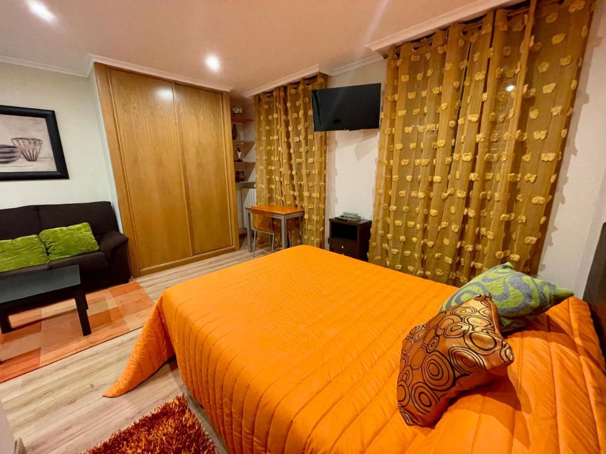 Apartamentos Ronda Vigo Esterno foto