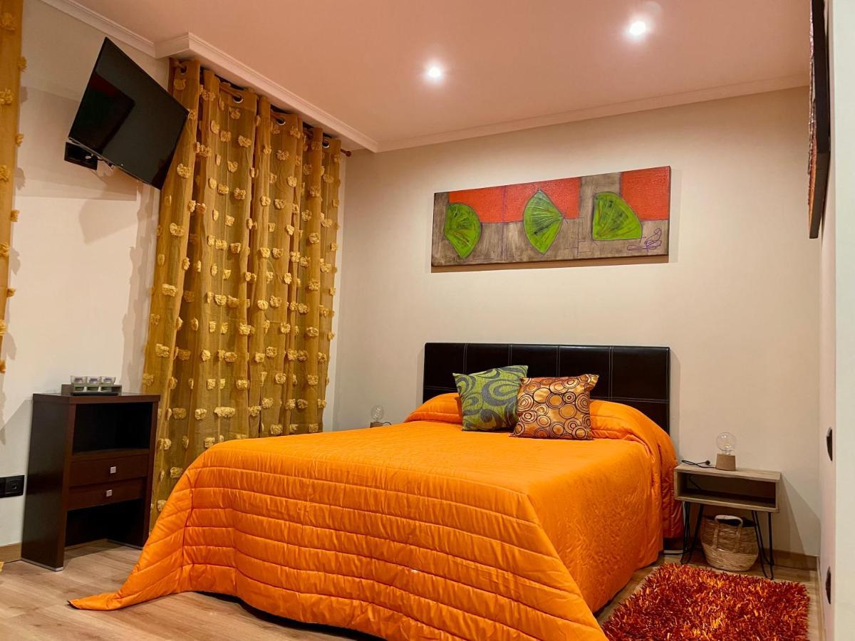 Apartamentos Ronda Vigo Esterno foto